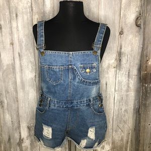 Short overalls